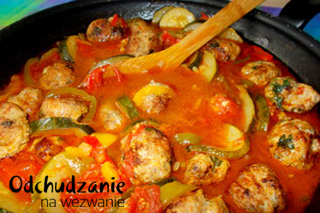 Ratatuja z klopsikami mięsnymi