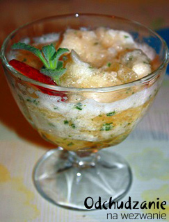 Deser jabłkowo-limonkowy