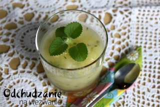 Sorbet ananasowy z miętą